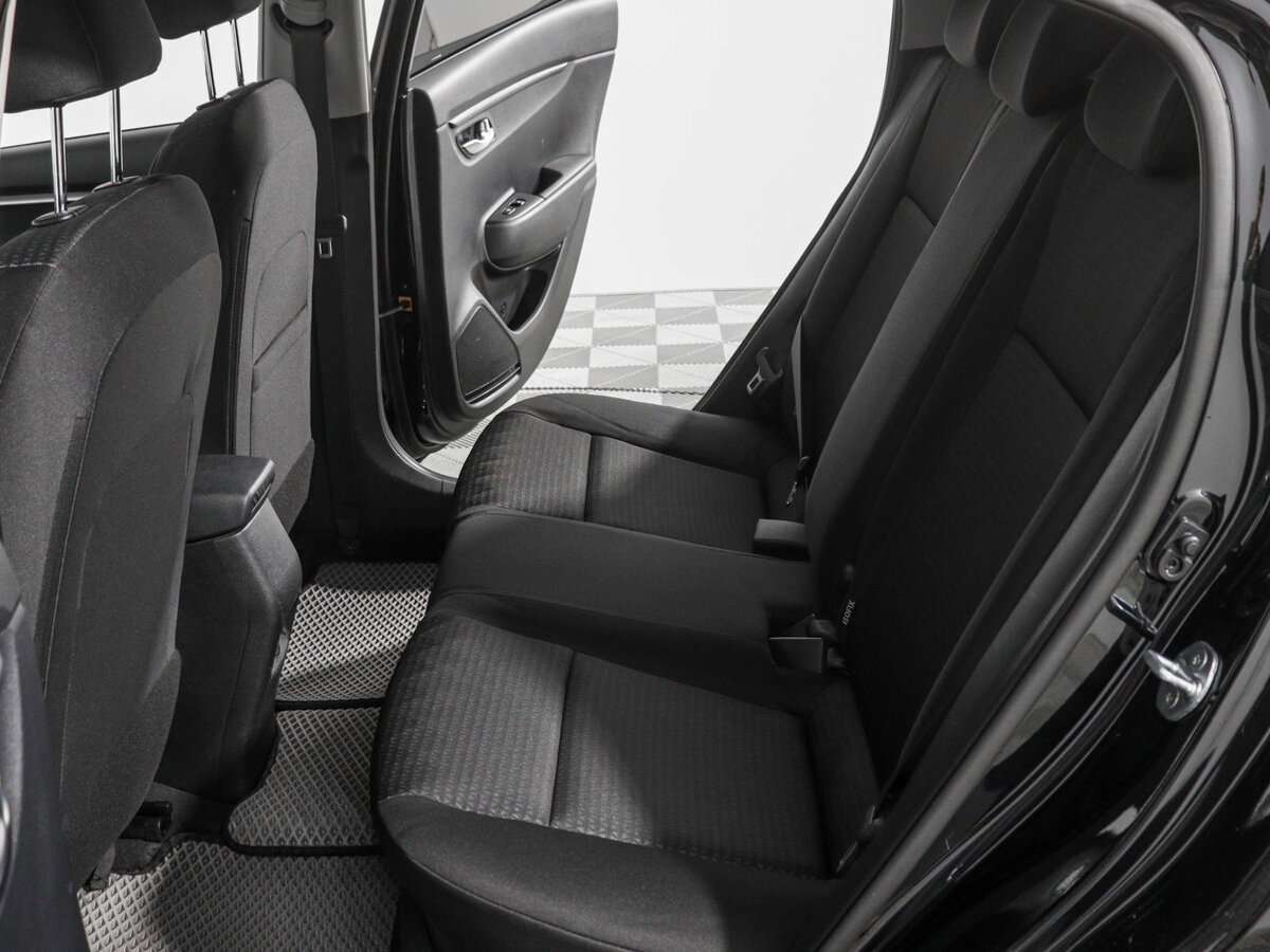 Kia Rio с пробегом — 2020 год. Фото: #11