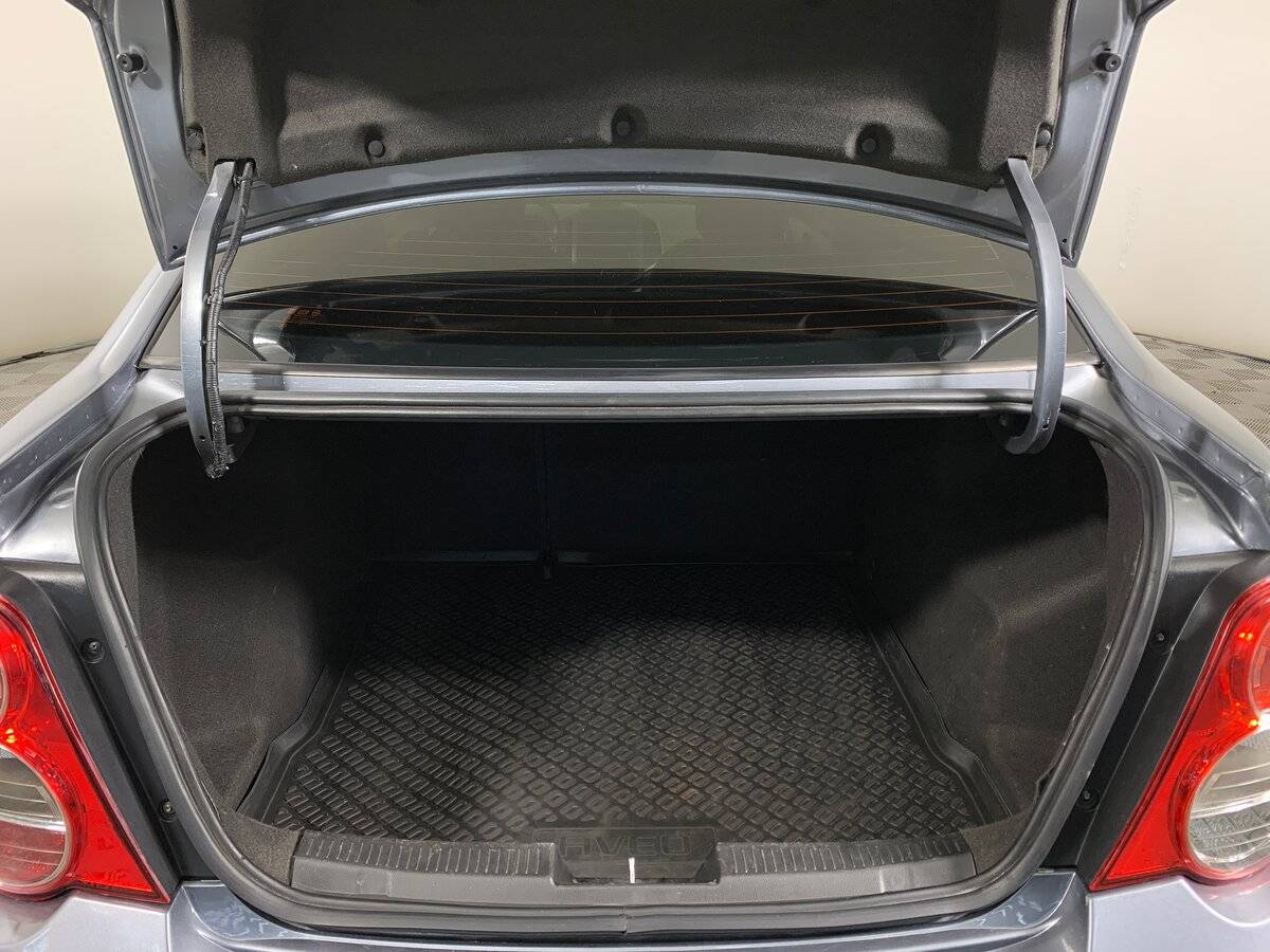 Chevrolet Aveo с пробегом — 2014 год. Фото: #18