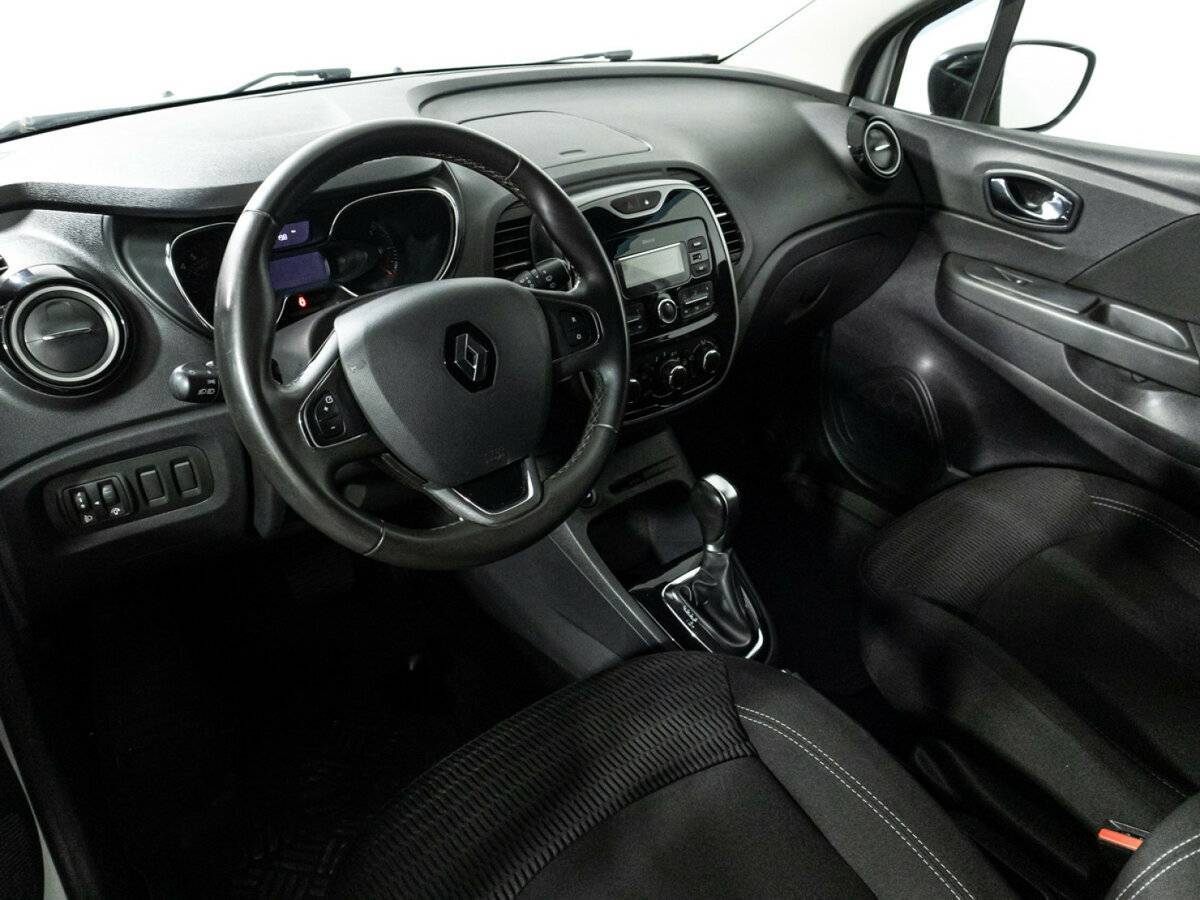 Renault Kaptur с пробегом — 2017 год. Фото: #10