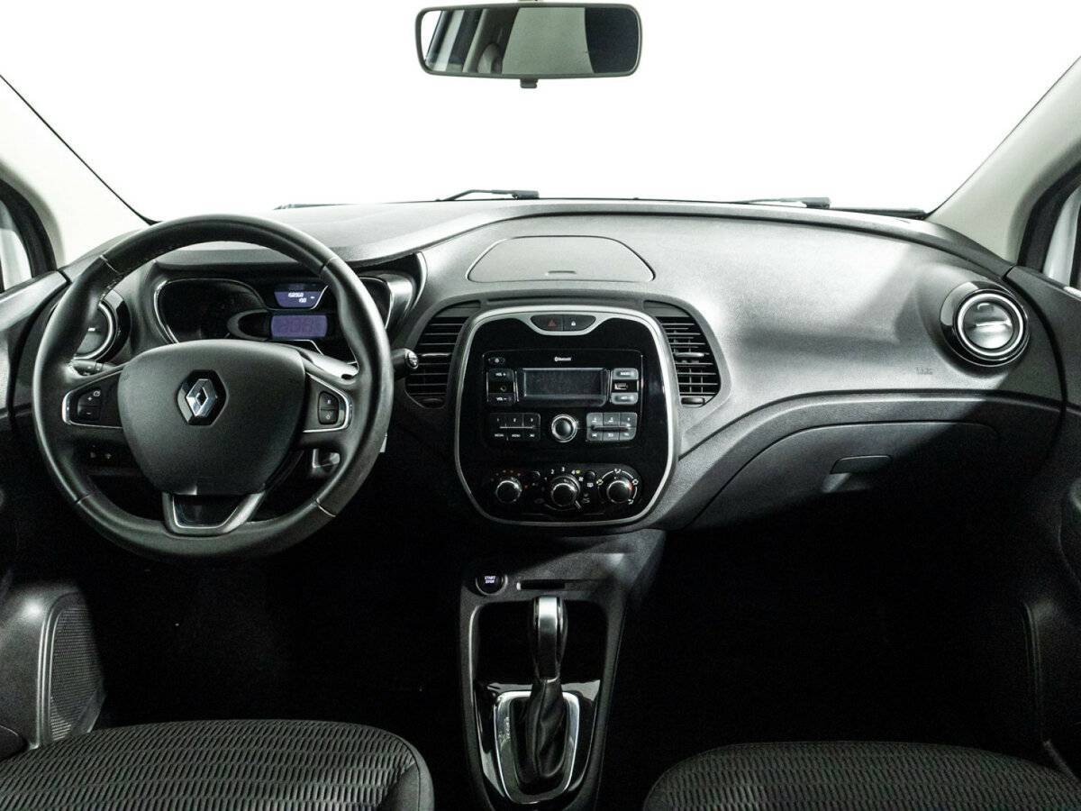 Renault Kaptur с пробегом — 2017 год. Фото: #12