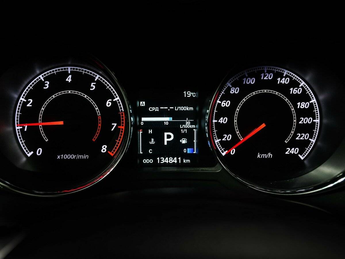 Mitsubishi ASX с пробегом — 2014 год. Фото: #9