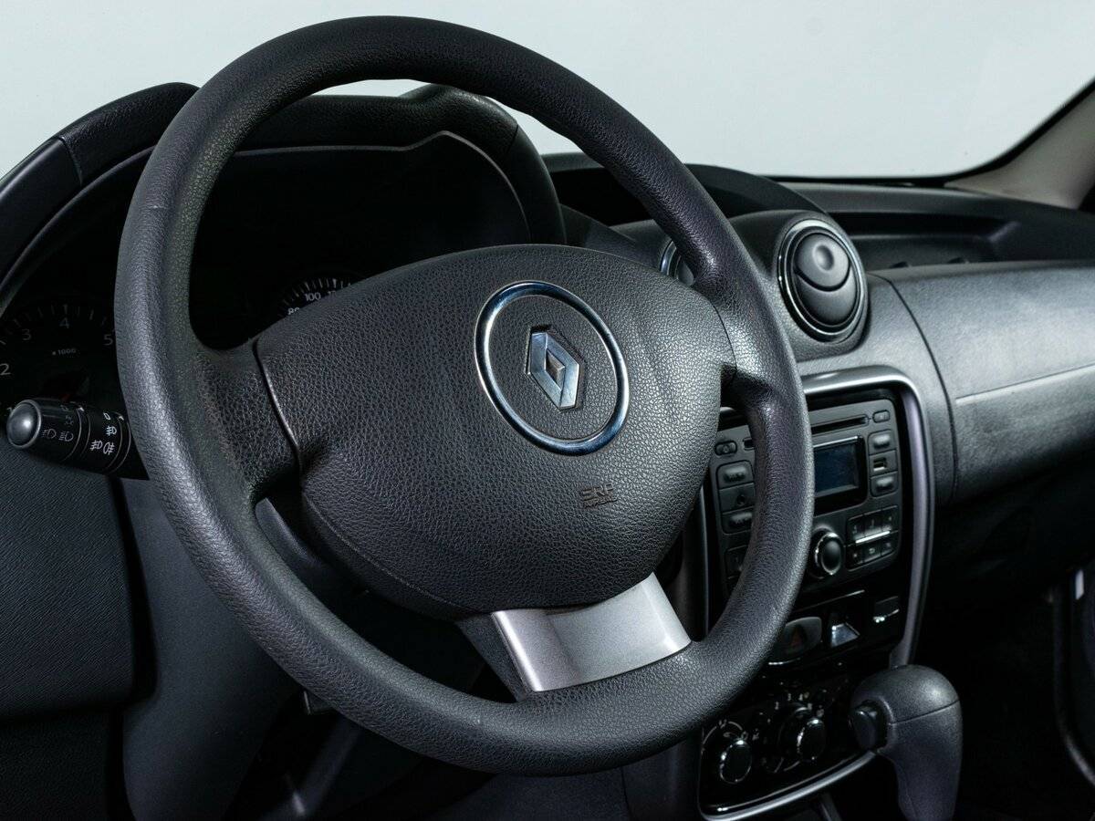 Renault Duster с пробегом — 2013 год. Фото: #10