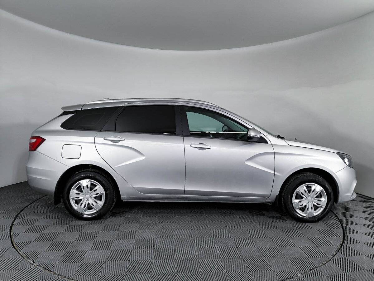 Lada (ВАЗ) Vesta с пробегом — 2021 год. Фото: #3