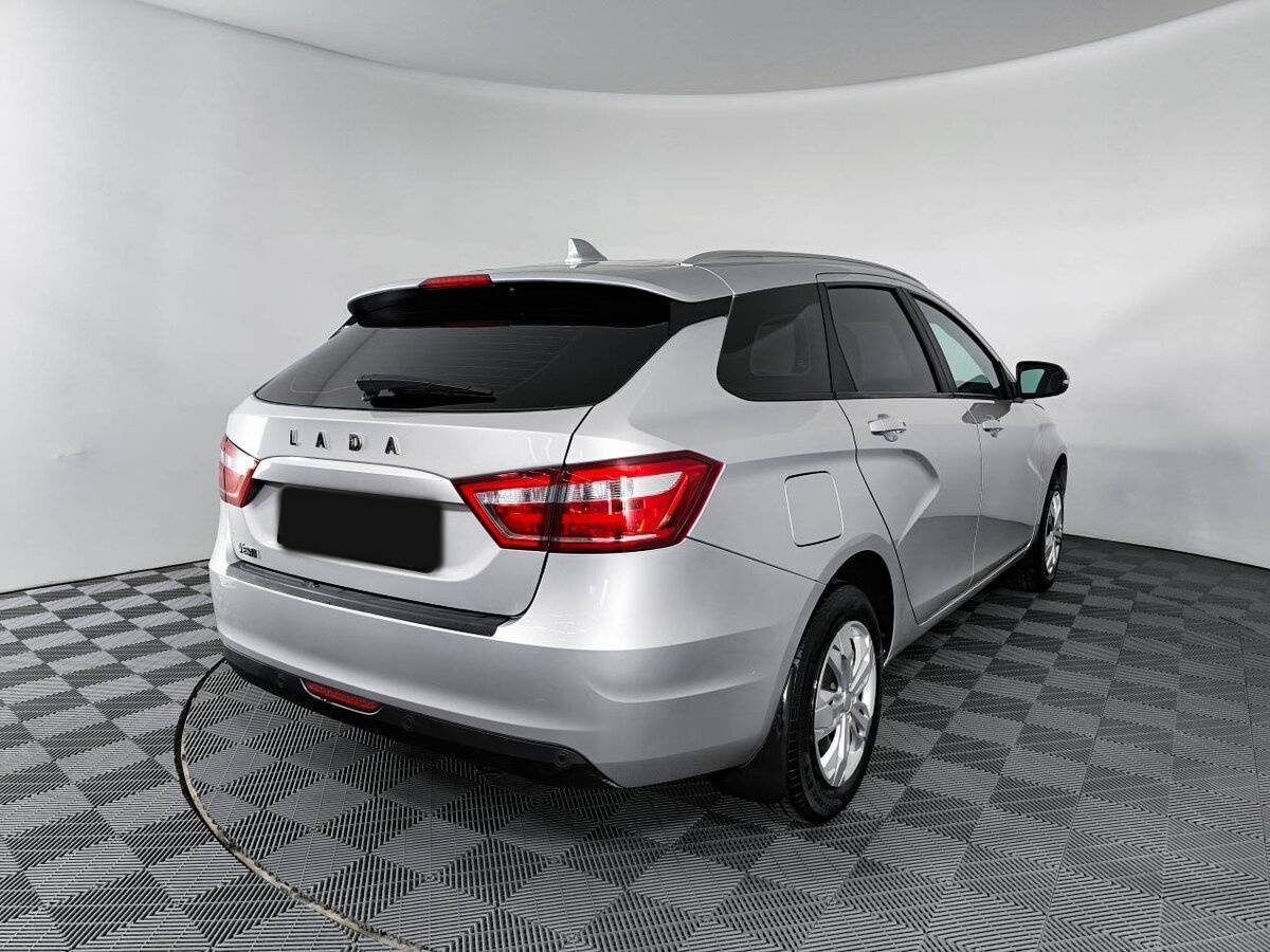 Lada (ВАЗ) Vesta с пробегом — 2021 год. Фото: #4