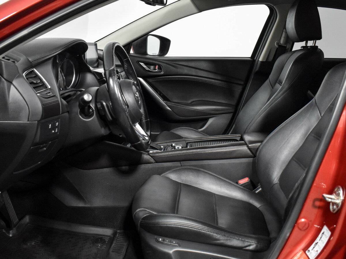 Mazda 6 с пробегом — 2017 год. Фото: #10
