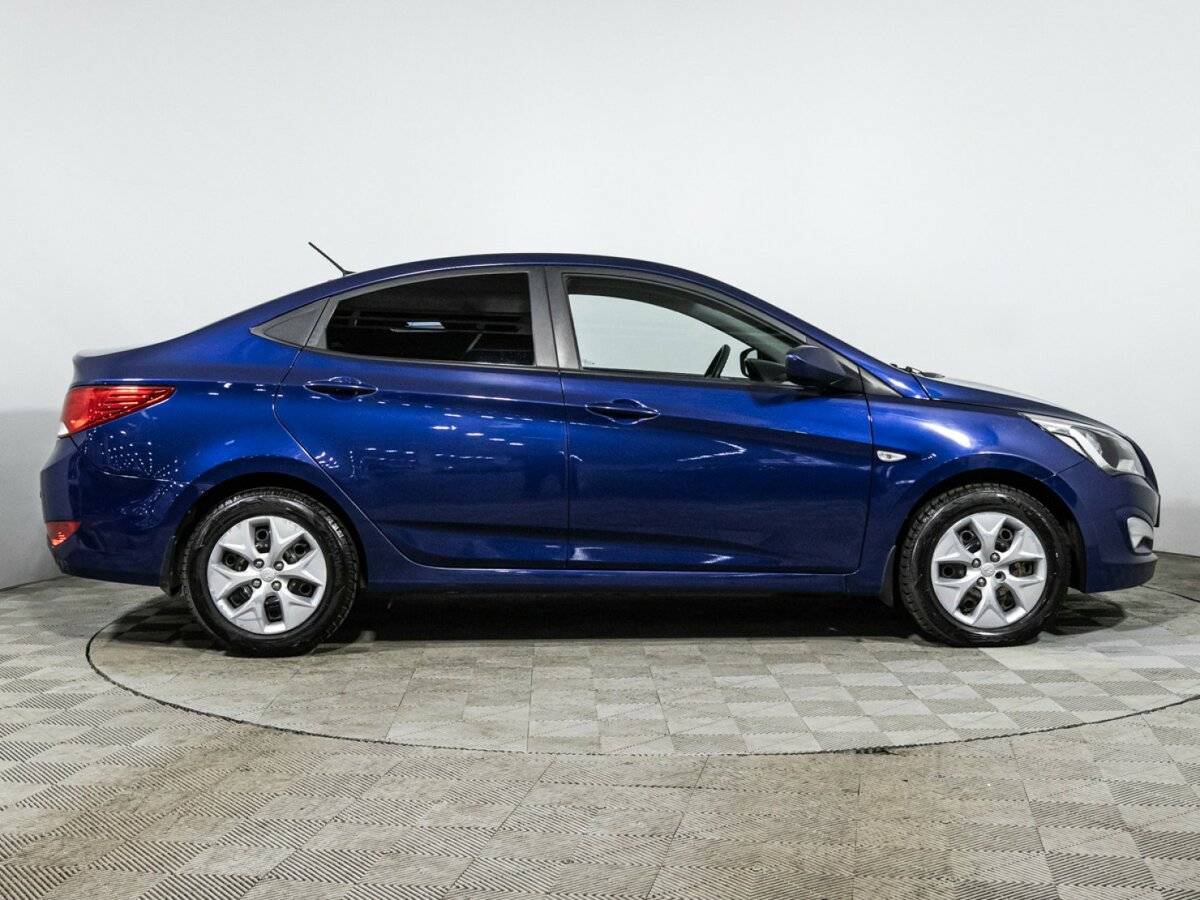 Hyundai Solaris с пробегом — 2016 год. Фото: #3