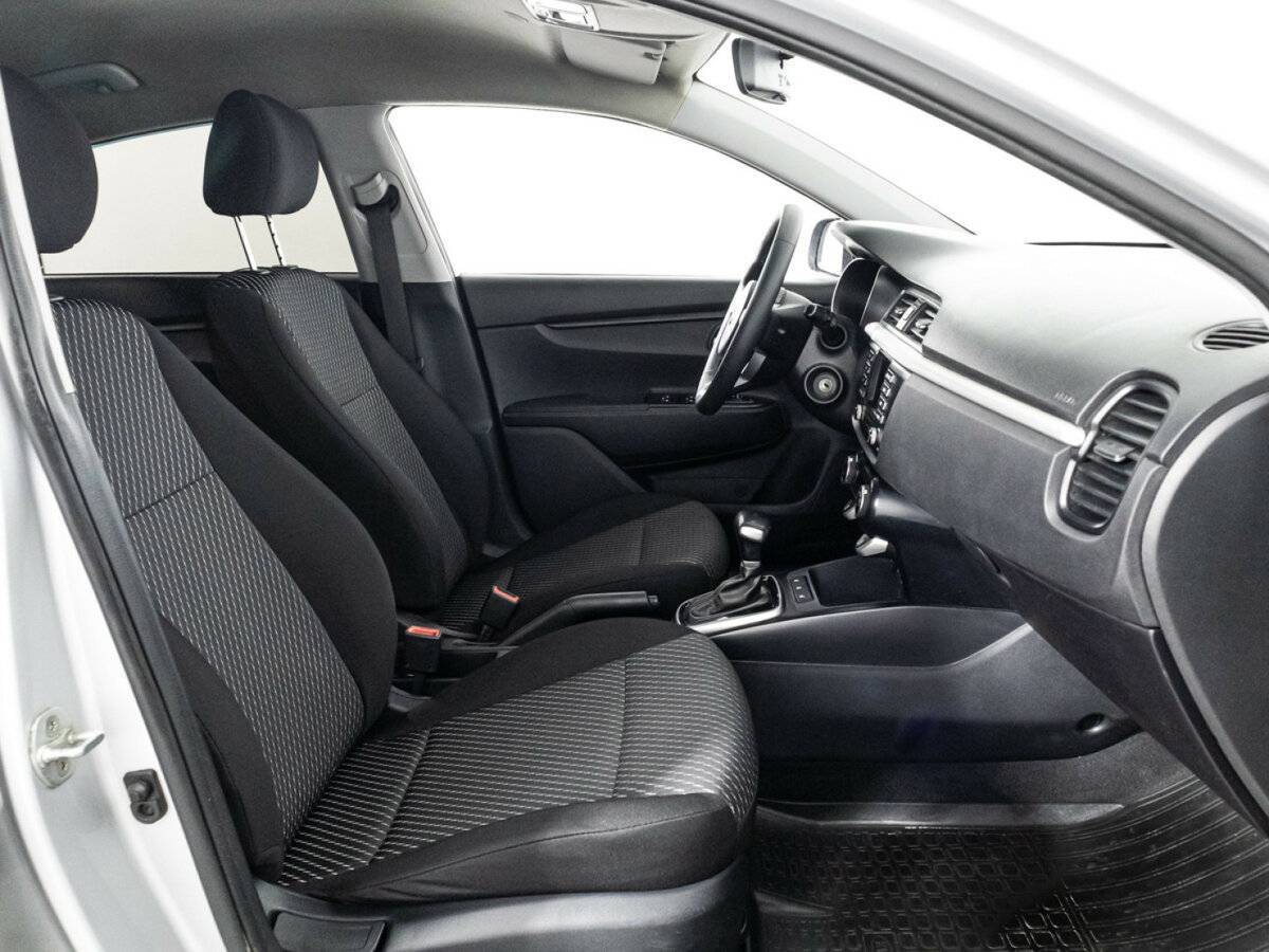 Kia Rio с пробегом — 2020 год. Фото: #14