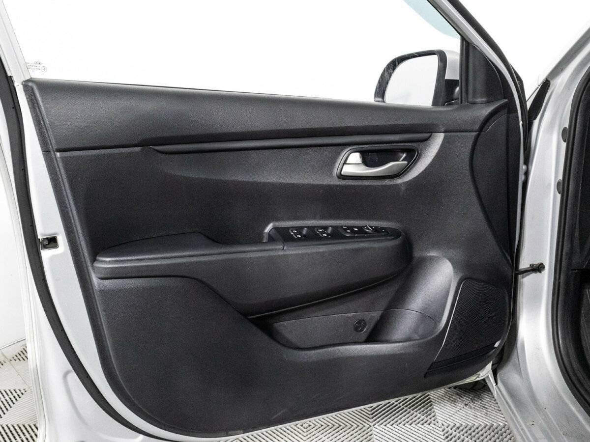 Kia Rio с пробегом — 2020 год. Фото: #21