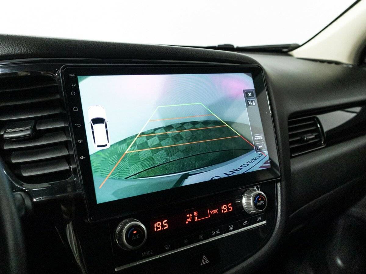 Mitsubishi Outlander с пробегом — 2020 год. Фото: #15