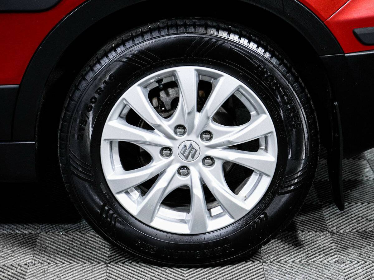 Suzuki SX4 с пробегом — 2016 год. Фото: #14