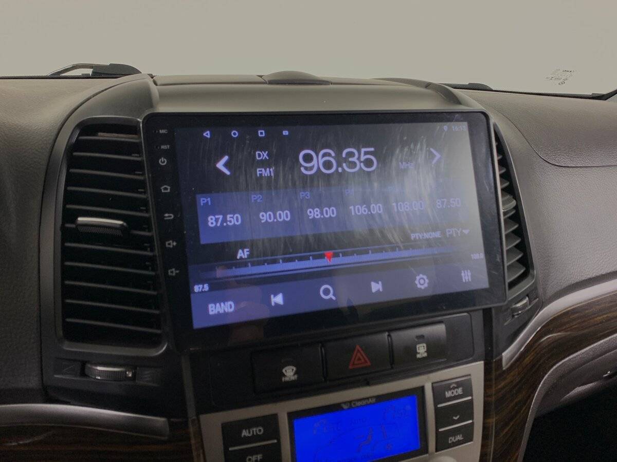 Hyundai Santa Fe с пробегом — 2012 год. Фото: #14