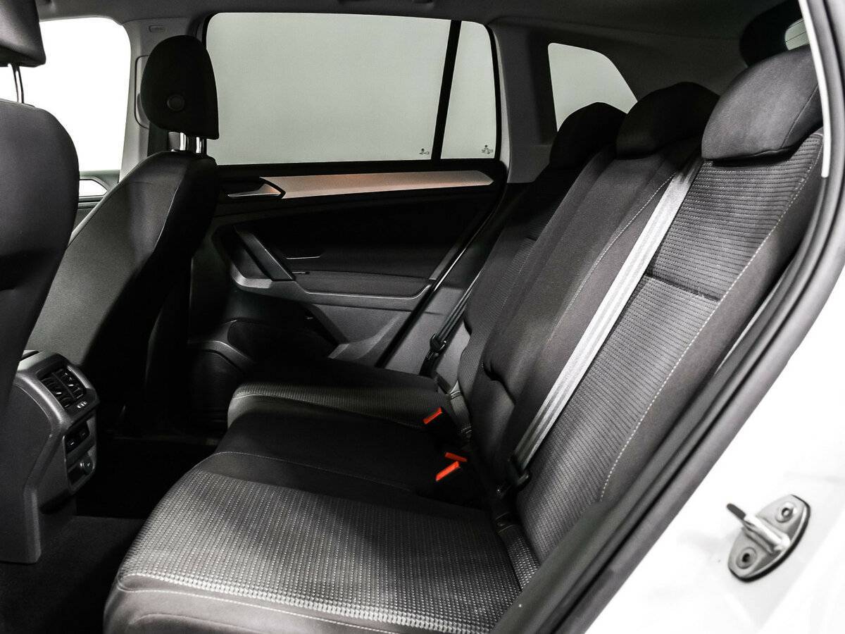 Volkswagen Tiguan с пробегом — 2018 год. Фото: #10