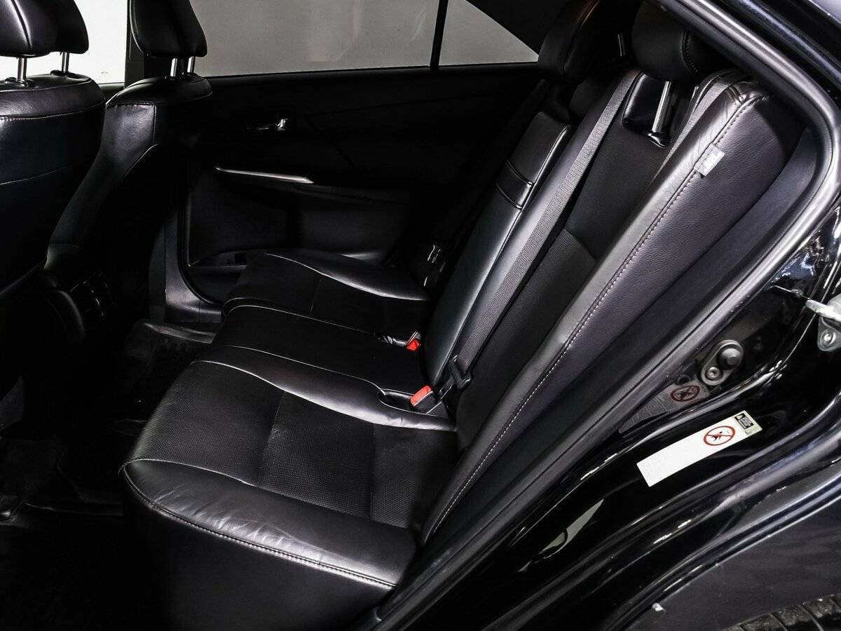 Toyota Camry с пробегом — 2012 год. Фото: #12