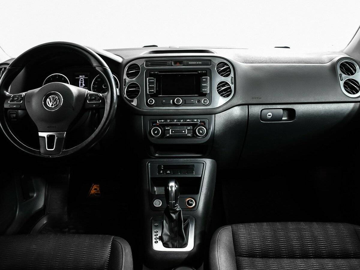 Volkswagen Tiguan с пробегом — 2015 год. Фото: #10