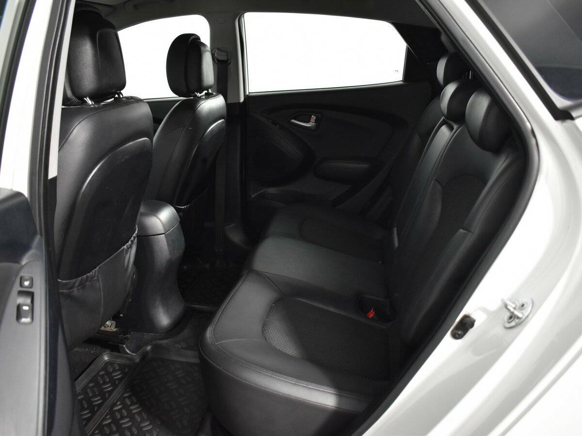 Hyundai ix35 с пробегом — 2012 год. Фото: #11