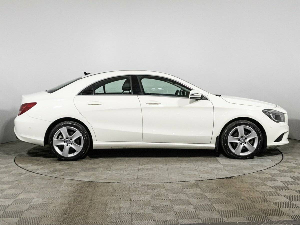 Mercedes-Benz CLA с пробегом — 2015 год. Фото: #3