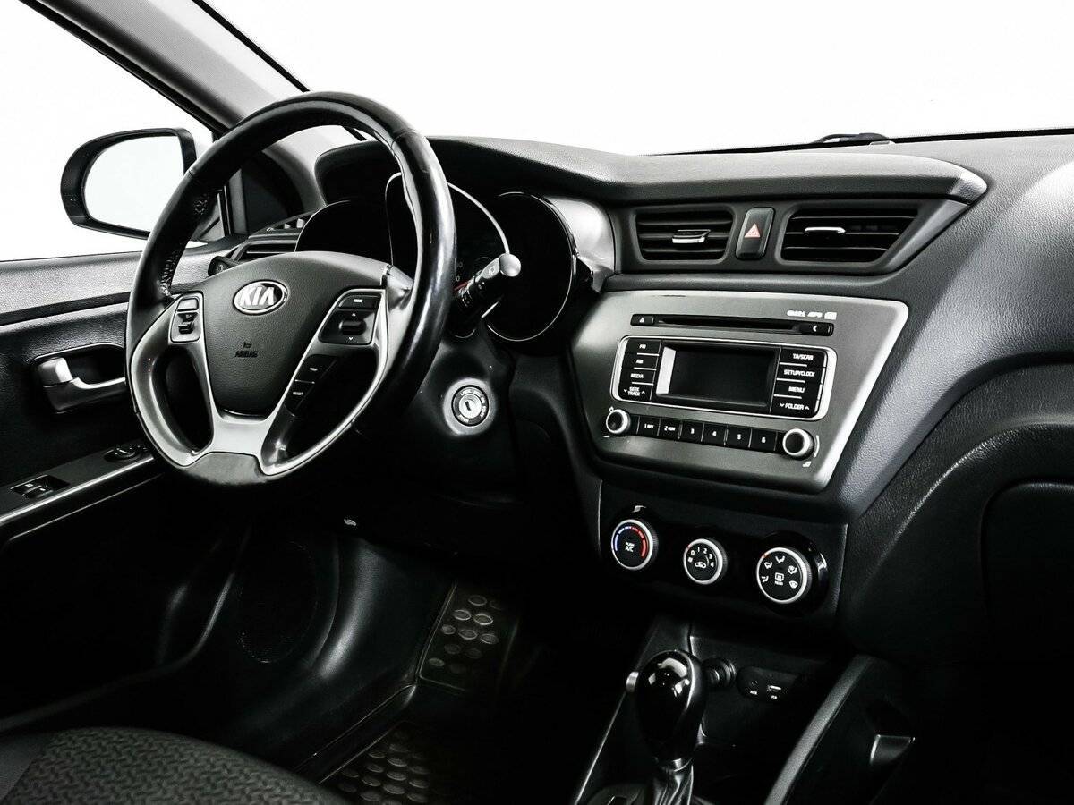 Kia Rio с пробегом — 2017 год. Фото: #8