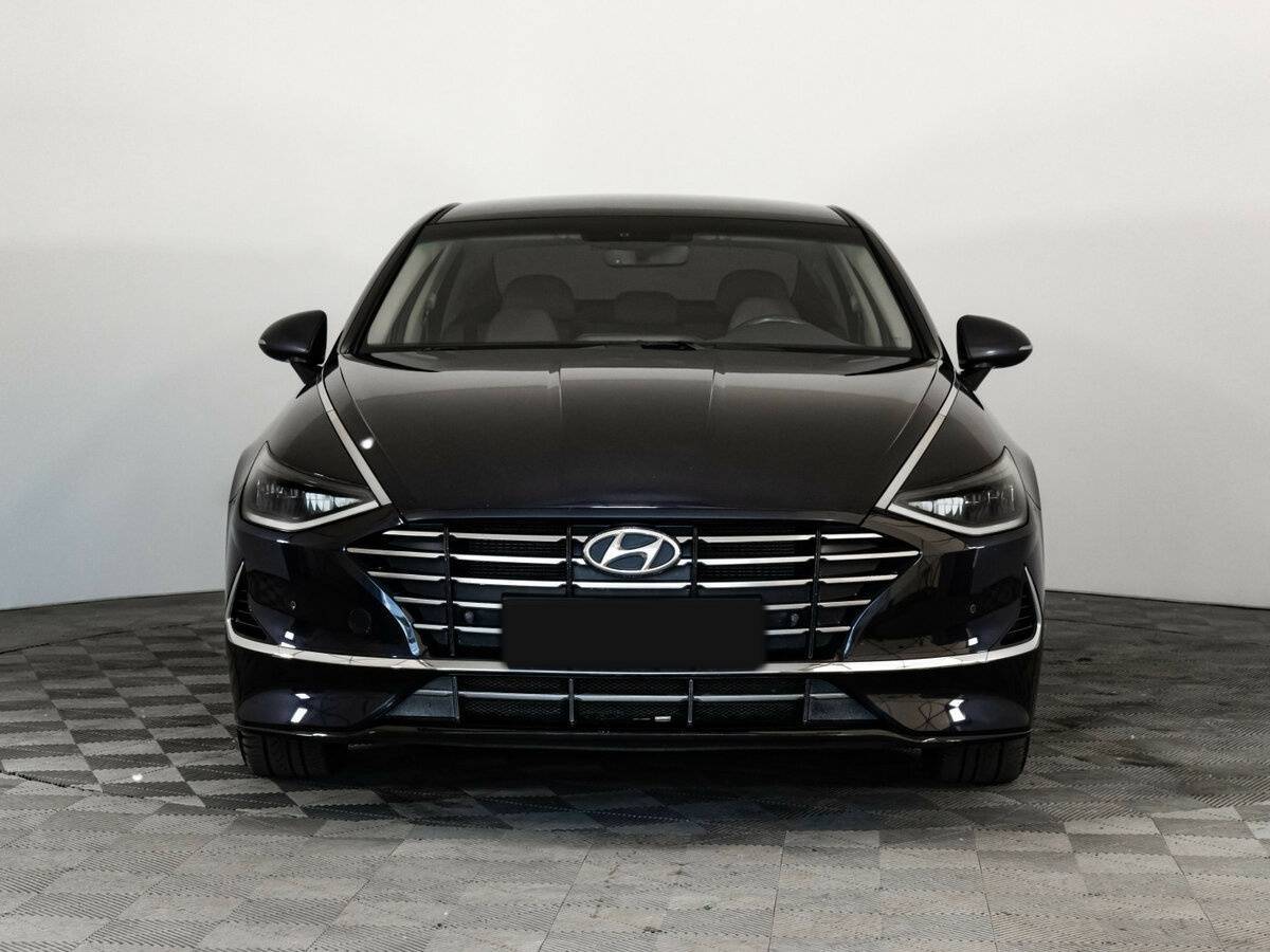 Hyundai Sonata с пробегом — 2020 год. Фото: #3