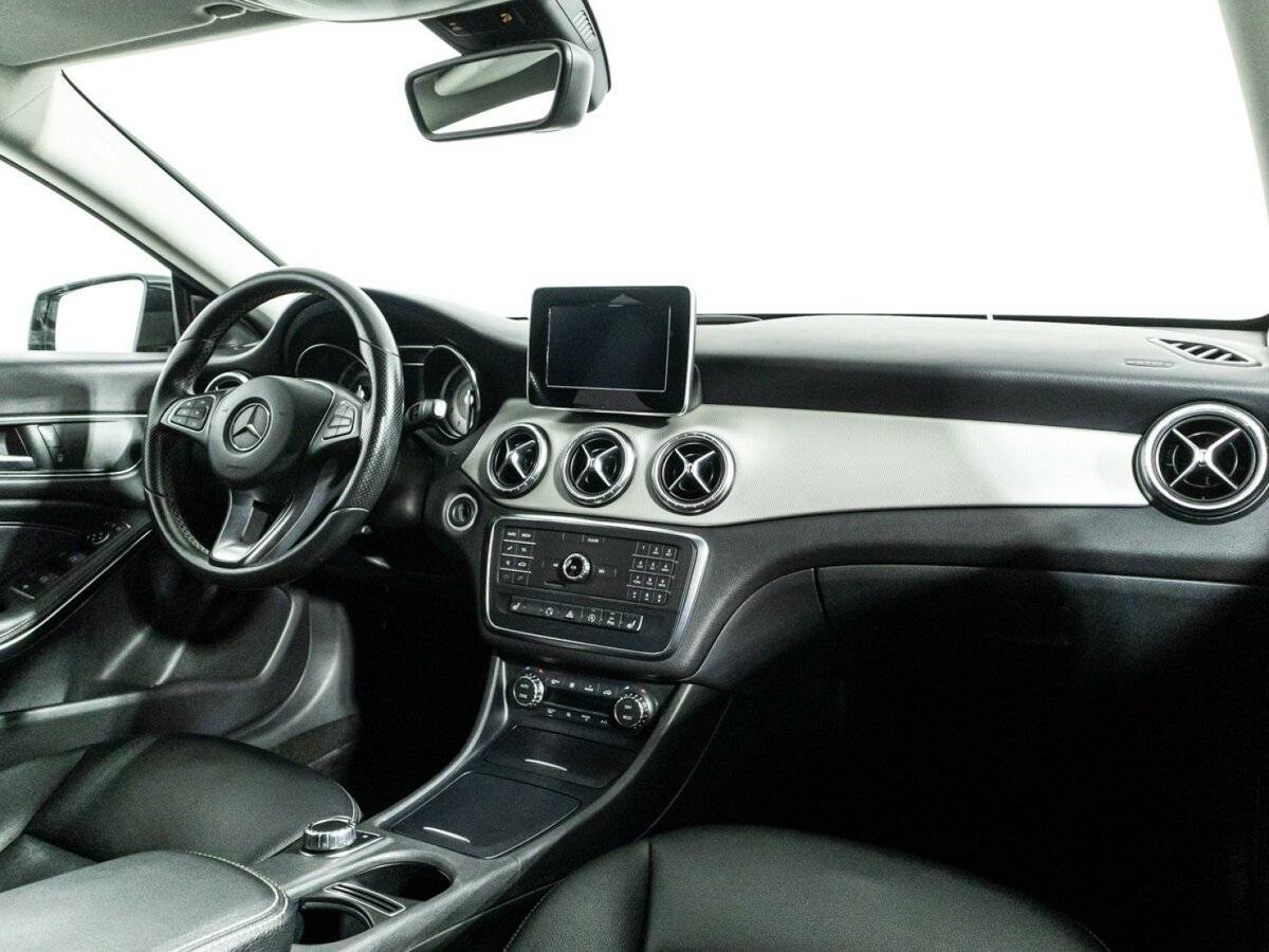 Mercedes-Benz CLA с пробегом — 2015 год. Фото: #8