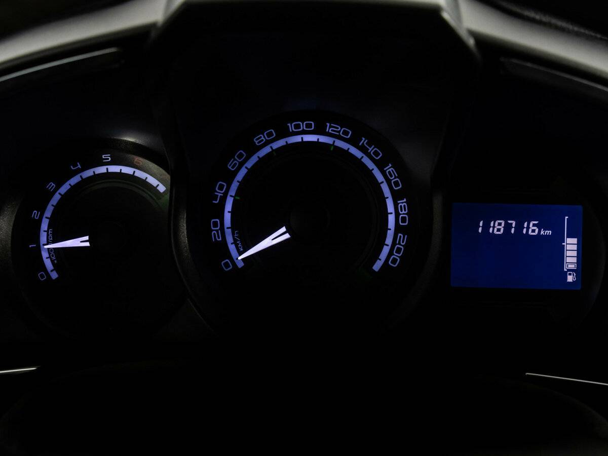 Lada (ВАЗ) XRAY с пробегом — 2018 год. Фото: #16