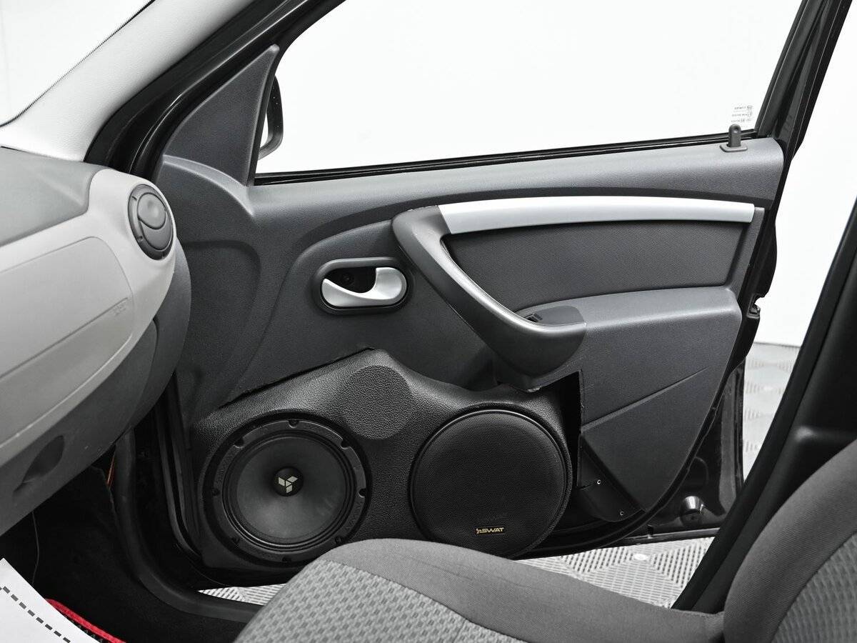 Lada (ВАЗ) Largus с пробегом — 2015 год. Фото: #11