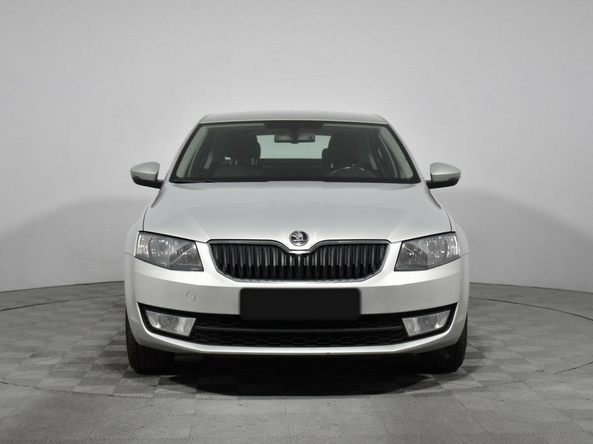 Skoda Octavia с пробегом — 2015 год. Фото: #1