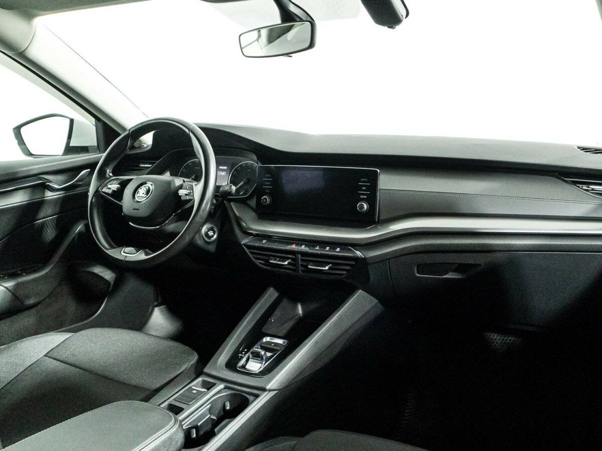 Skoda Octavia с пробегом — 2021 год. Фото: #8
