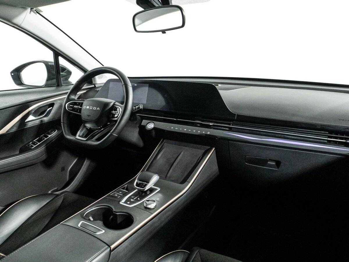 OMODA C5 с пробегом — 2024 год. Фото: #8