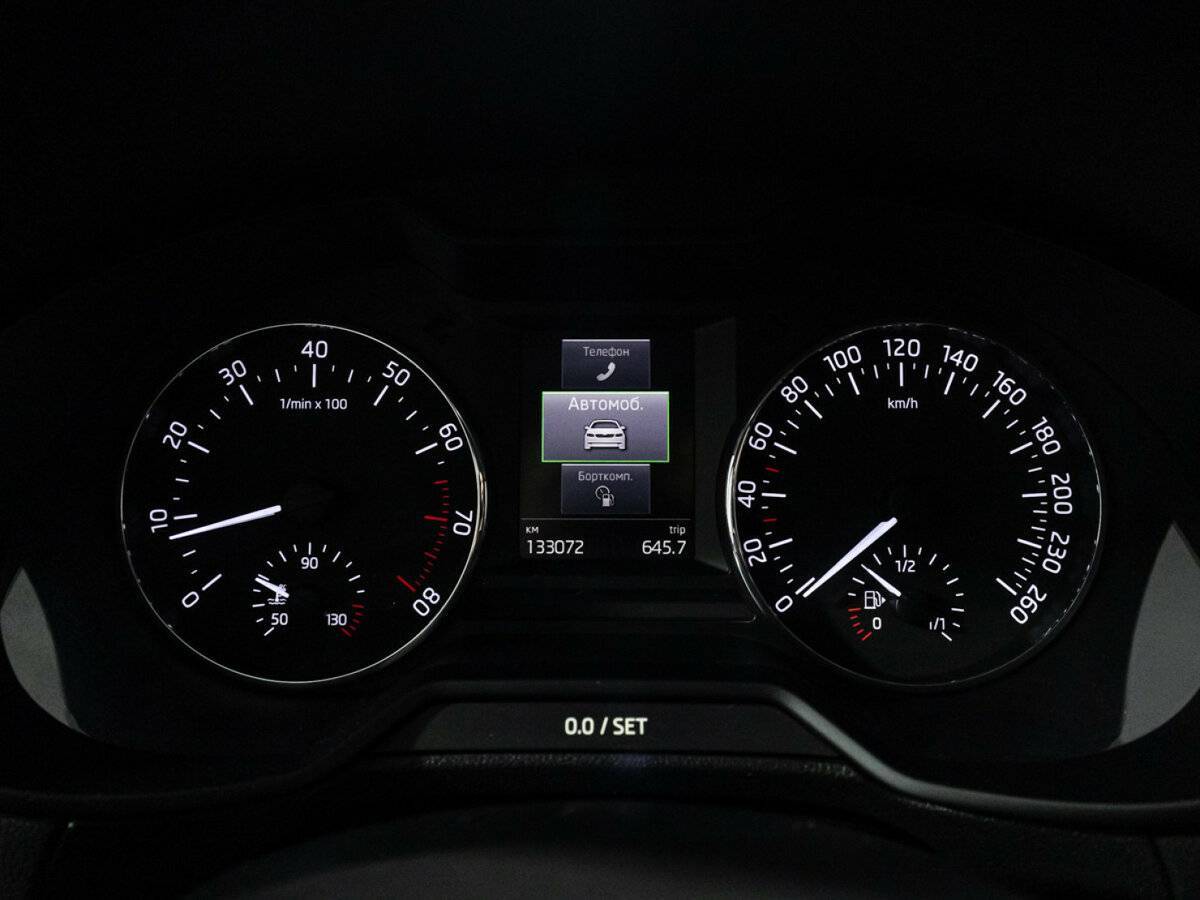 Skoda Octavia с пробегом — 2015 год. Фото: #11