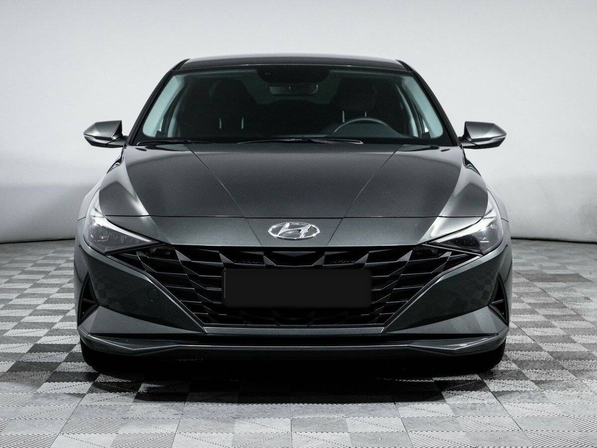 Hyundai Elantra с пробегом — 2021 год. Фото: #1