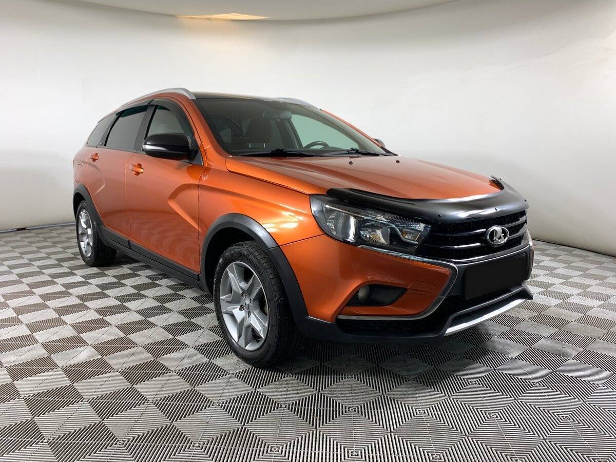 Lada (ВАЗ) Vesta с пробегом — 2021 год. Фото: #2