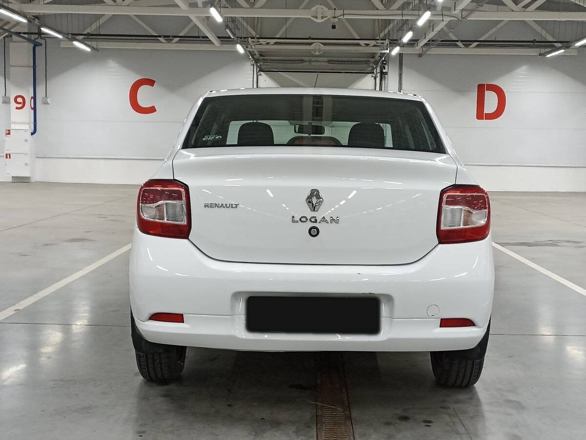 Renault Logan с пробегом — 2017 год. Фото: #5
