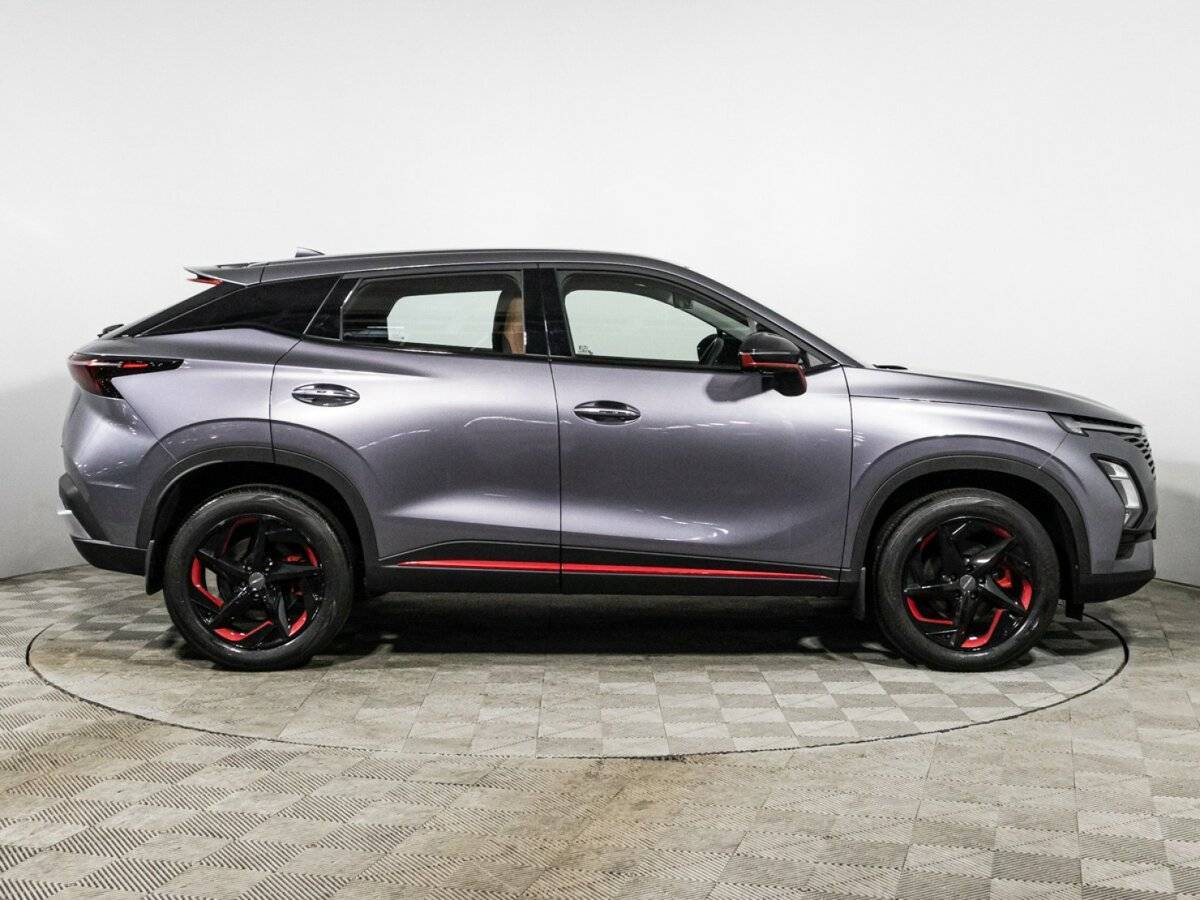 OMODA C5 с пробегом — 2023 год. Фото: #3