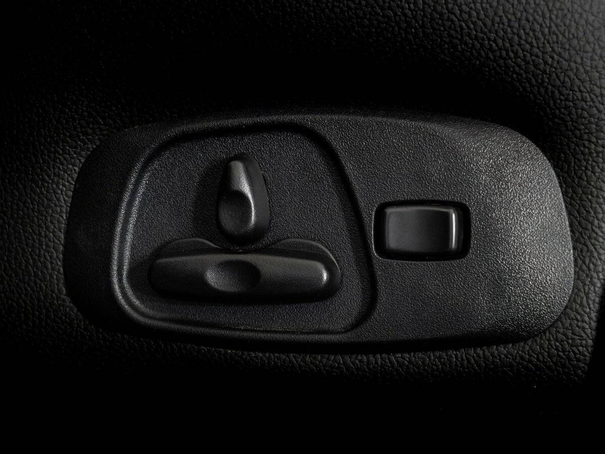 Mitsubishi Pajero с пробегом — 2012 год. Фото: #11