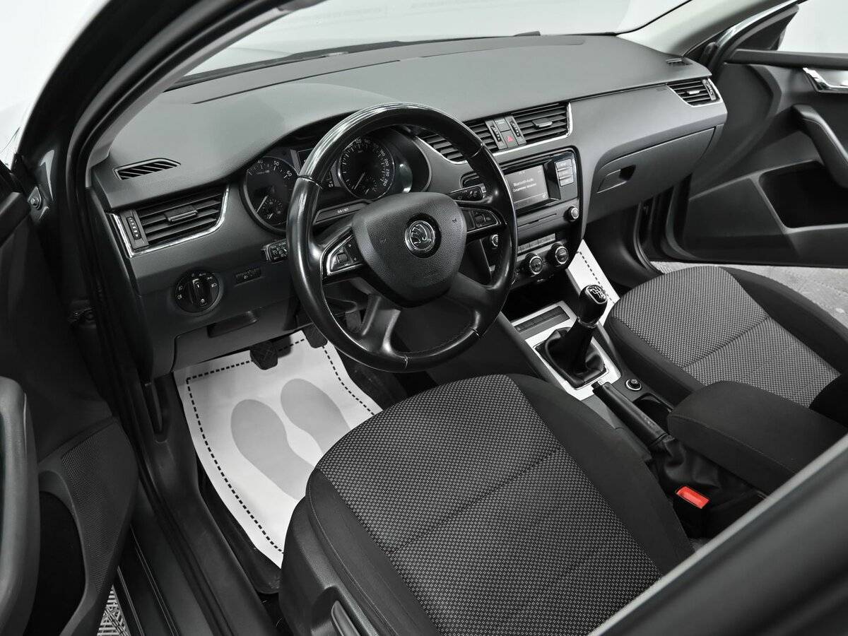 Skoda Octavia с пробегом — 2014 год. Фото: #7