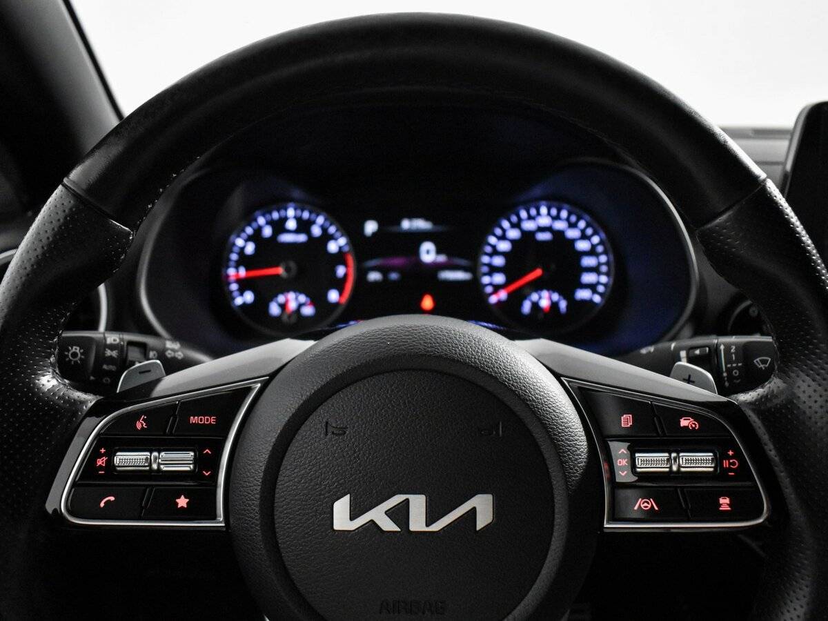 Kia Cerato с пробегом — 2022 год. Фото: #18