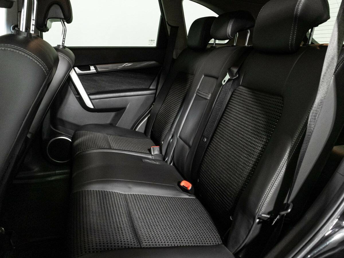 Chevrolet Captiva с пробегом — 2013 год. Фото: #9