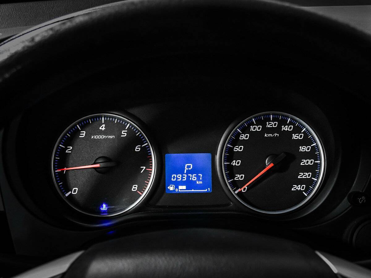 Mitsubishi Outlander с пробегом — 2015 год. Фото: #9