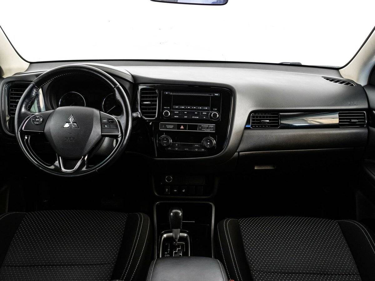 Mitsubishi Outlander с пробегом — 2020 год. Фото: #9