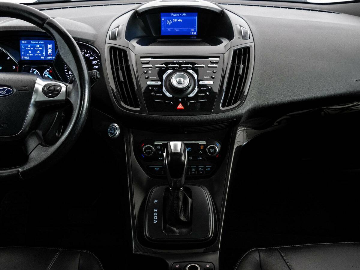 Ford Kuga с пробегом — 2013 год. Фото: #11