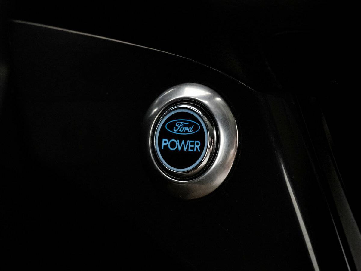 Ford Kuga с пробегом — 2013 год. Фото: #12