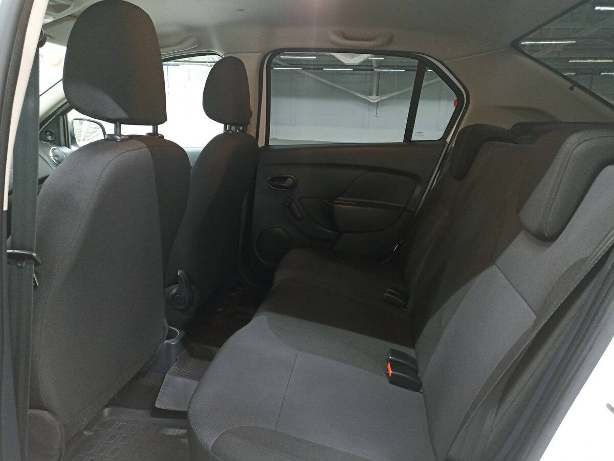 Renault Logan с пробегом — 2020 год. Фото: #11