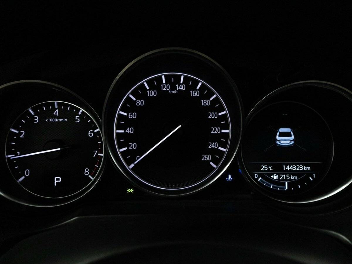 Mazda 6 с пробегом — 2017 год. Фото: #11