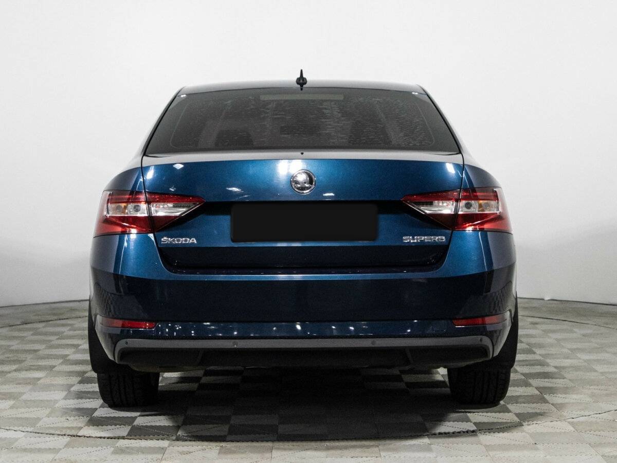 Skoda Superb с пробегом — 2015 год. Фото: #5