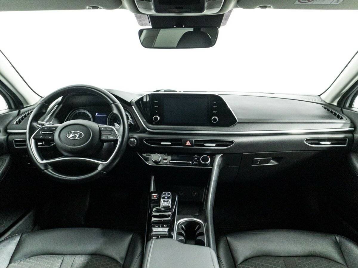 Hyundai Sonata с пробегом — 2020 год. Фото: #12