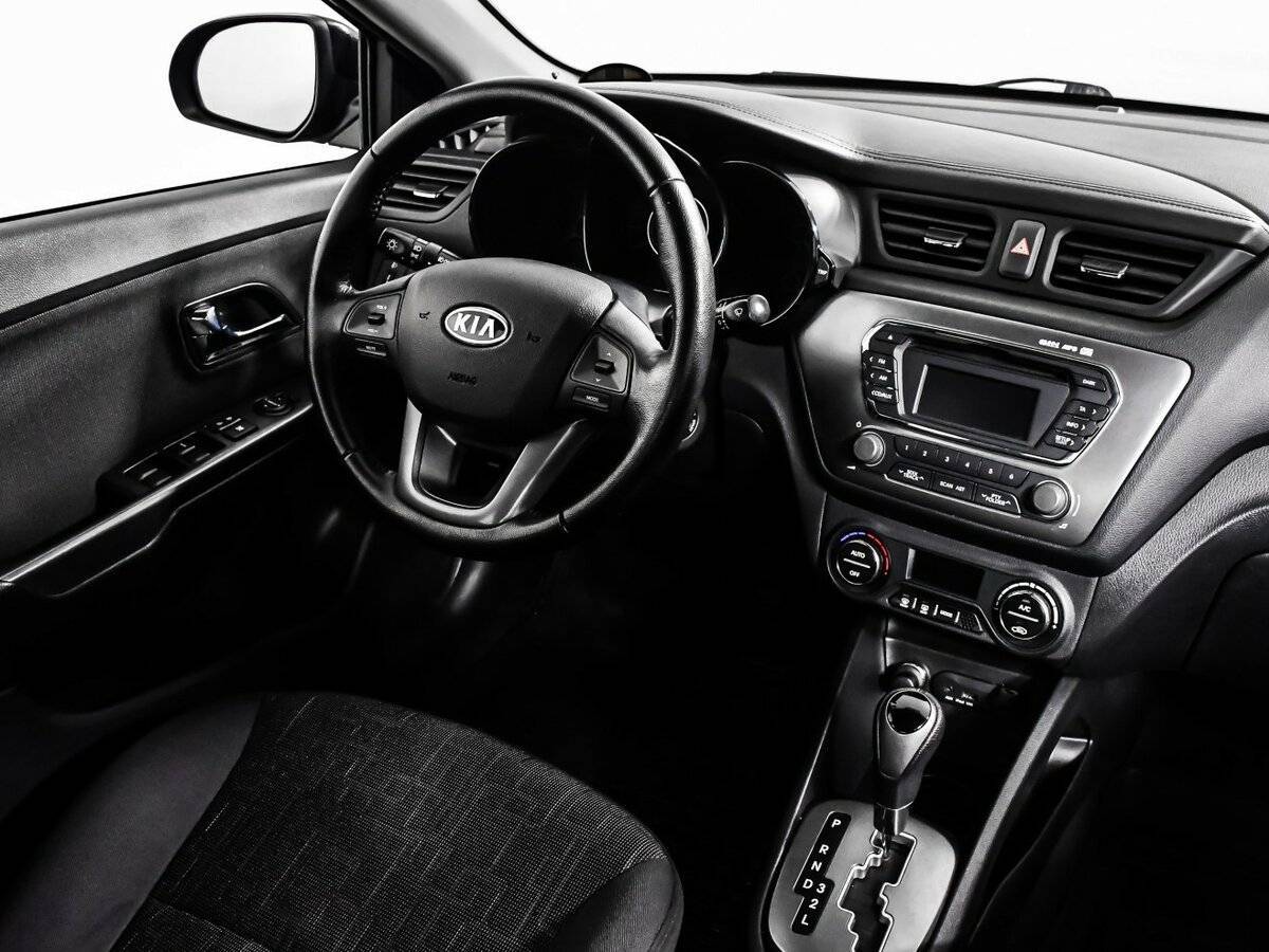 Kia Rio с пробегом — 2012 год. Фото: #8