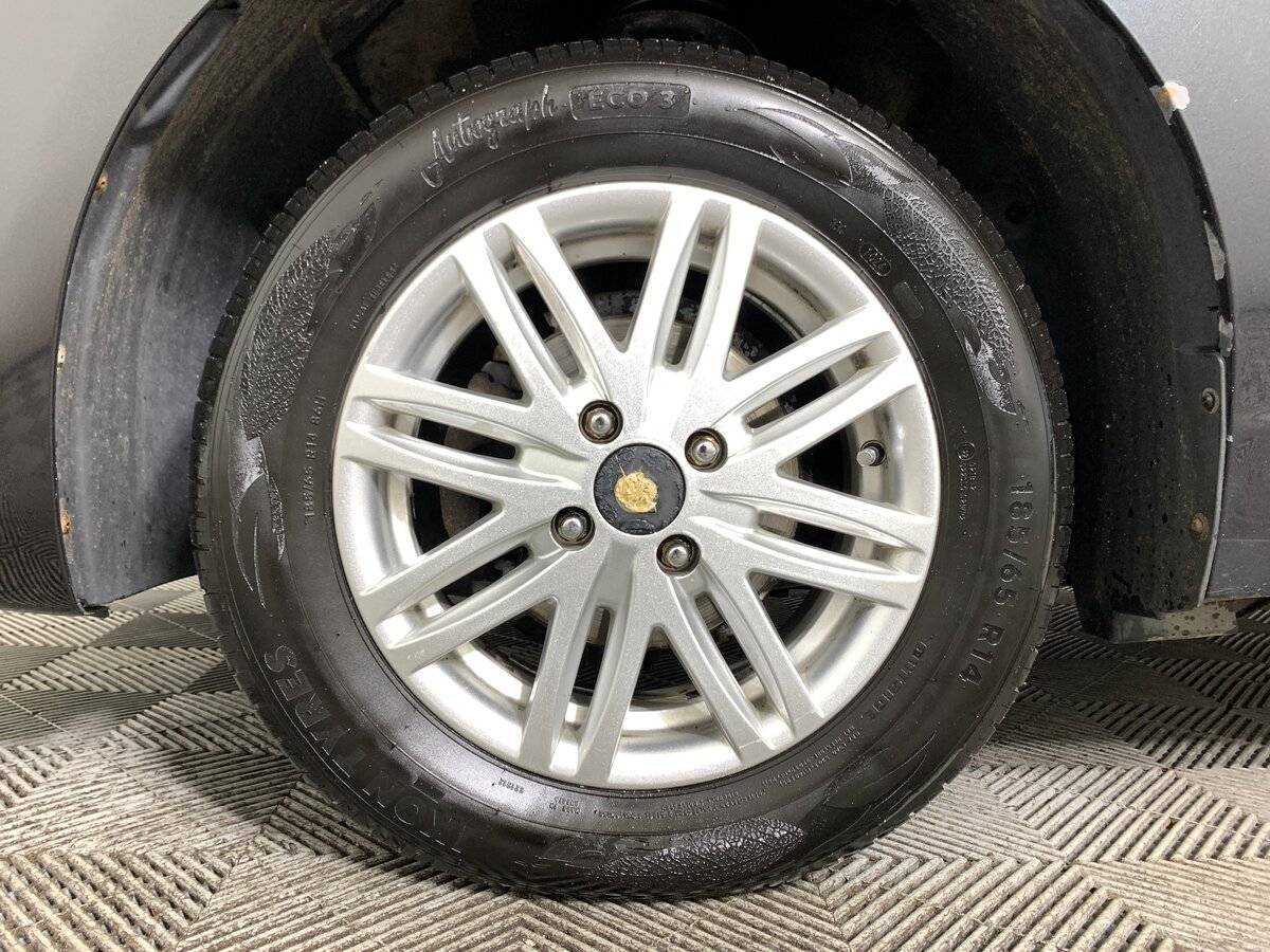 Chevrolet Cobalt с пробегом — 2013 год. Фото: #8