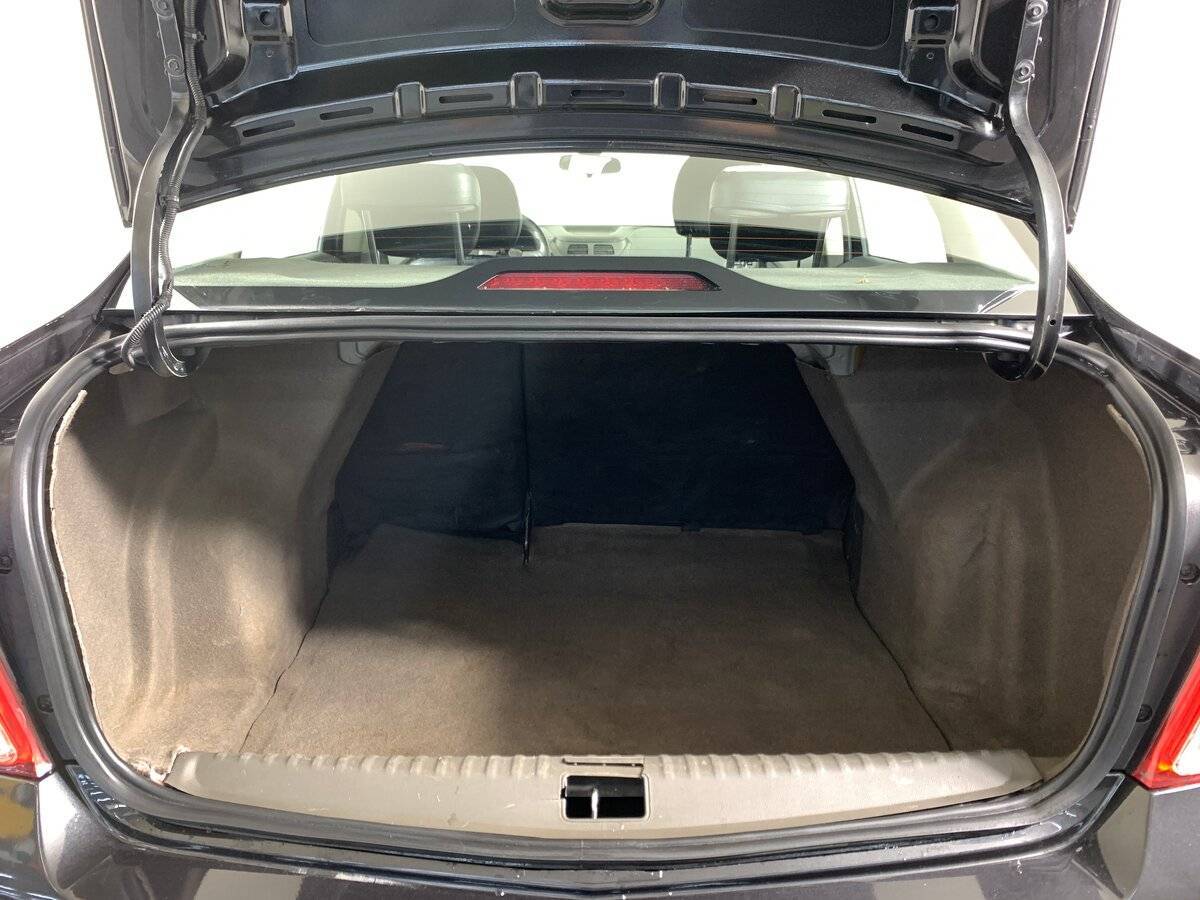 Chevrolet Cobalt с пробегом — 2013 год. Фото: #18