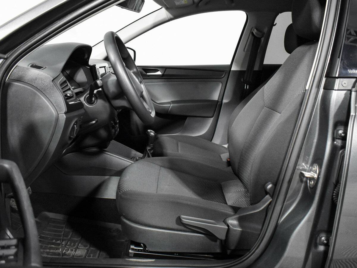 Volkswagen Polo с пробегом — 2021 год. Фото: #9