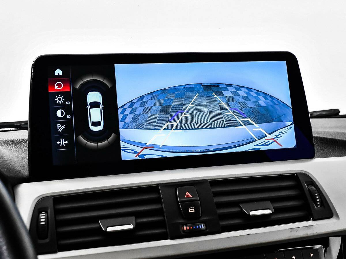 BMW 3 серии с пробегом — 2015 год. Фото: #17